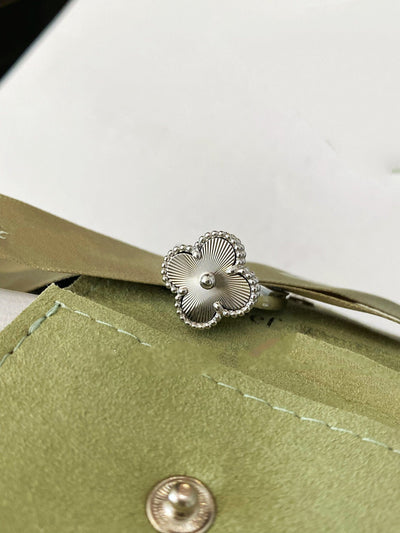 TRÈFLE RING | SILVER