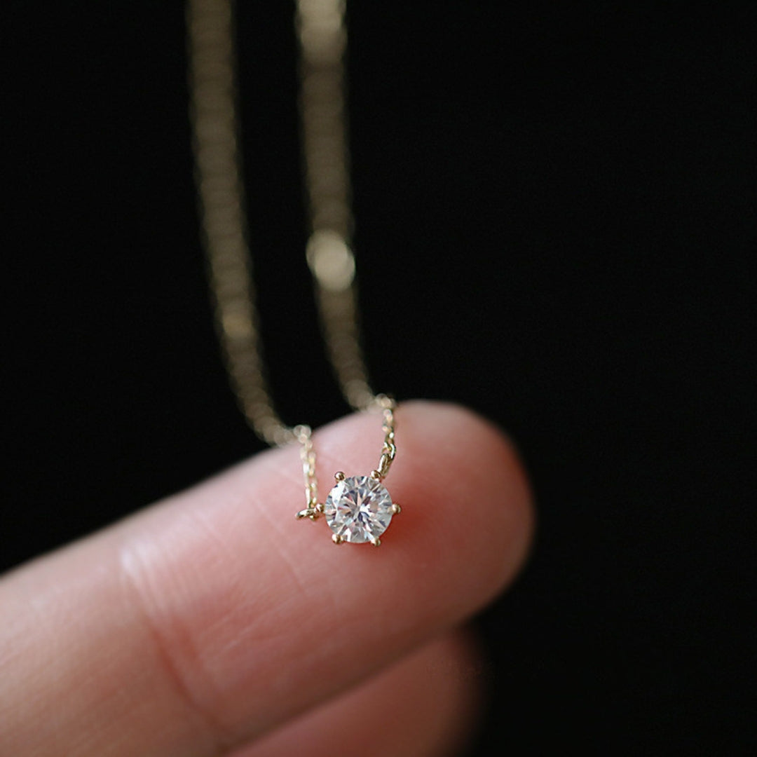 SOLITAIRE PLAQUE NECKLACE | GOLD
