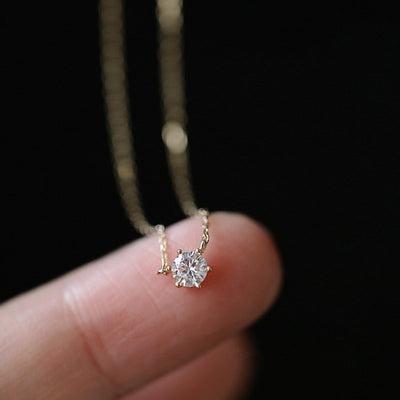 SOLITAIRE PLAQUE NECKLACE | GOLD