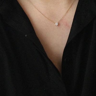SOLITAIRE PLAQUE NECKLACE | GOLD
