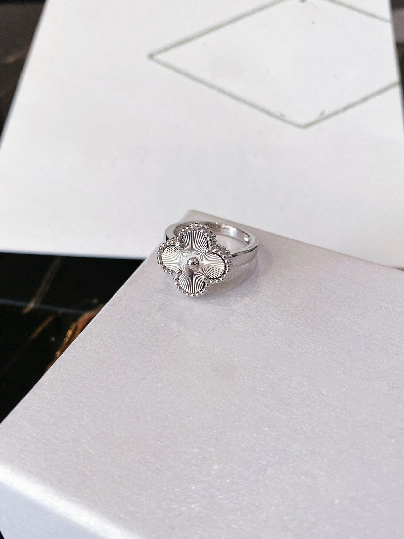TRÈFLE RING | SILVER