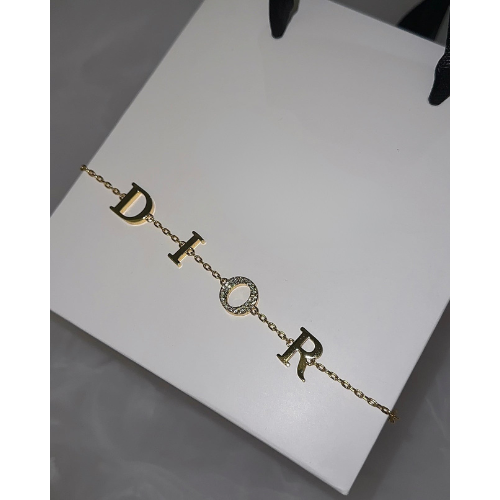 CD NECKLACE | GOLD